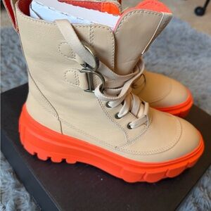 Sorel Caribou X Lace Waterproof Boots Ceramic Orange Women’s 7